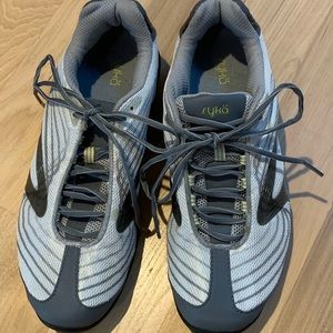 Ryka Fitness/Zoomba Women’s Shoes Size 10